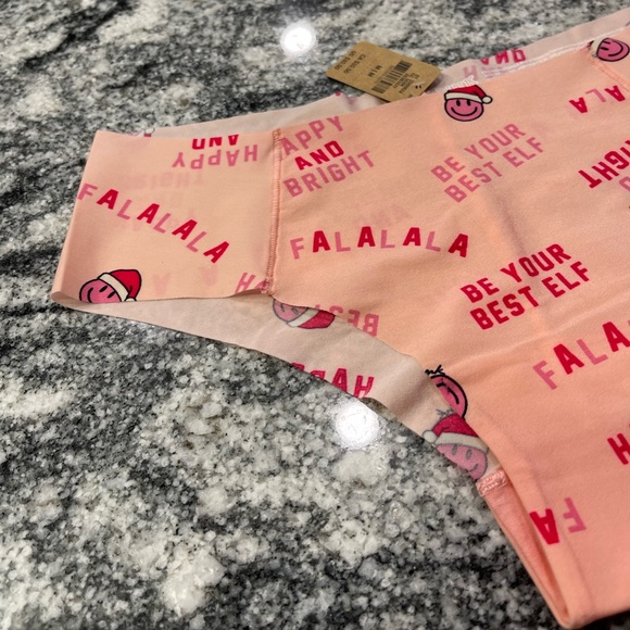 Victoria’s Secret PINK Christmas cheeky panty - Picture 4 of 9